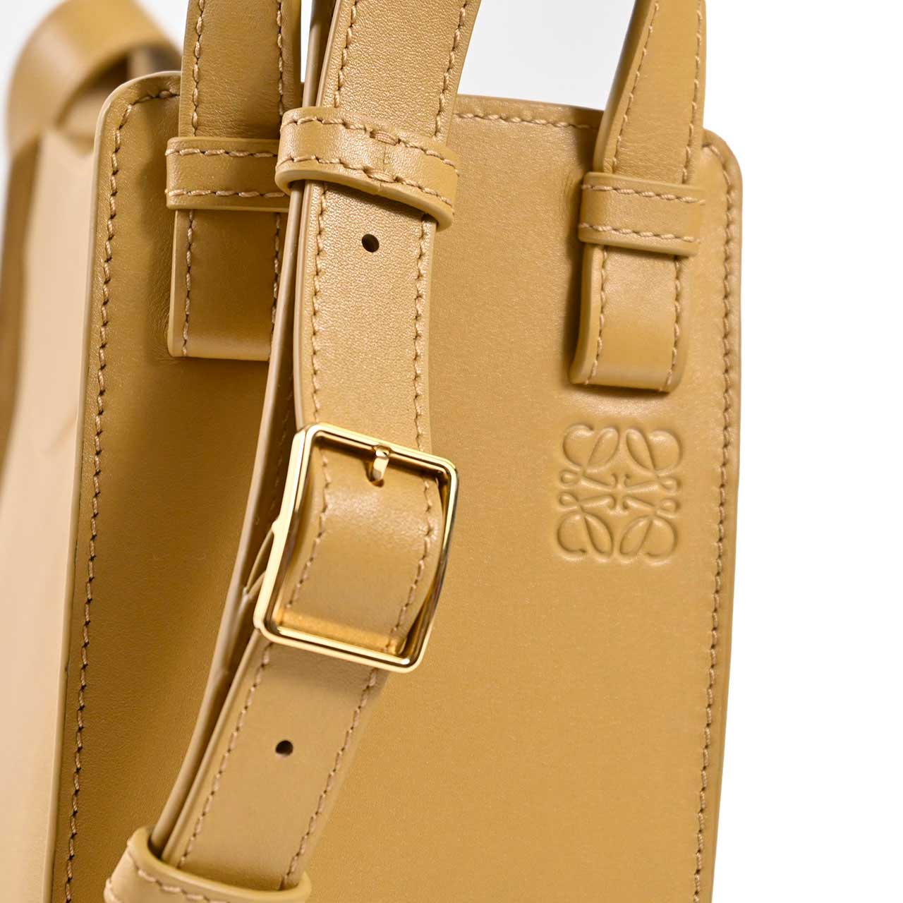 ★ロエベ LOEWE ショルダーバッグ ハンモック スライス A538HHSX01 6715 ベージュ 2025SS レディース