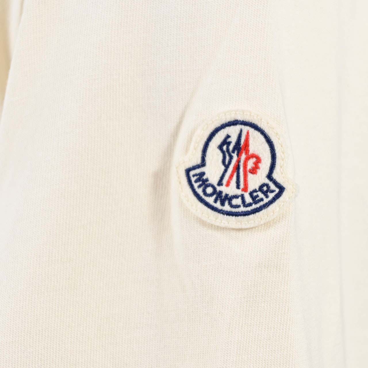 ★モンクレール MONCLER クルーネック半袖Tシャツ 8C01116 8390Y 002 クリーム メンズ