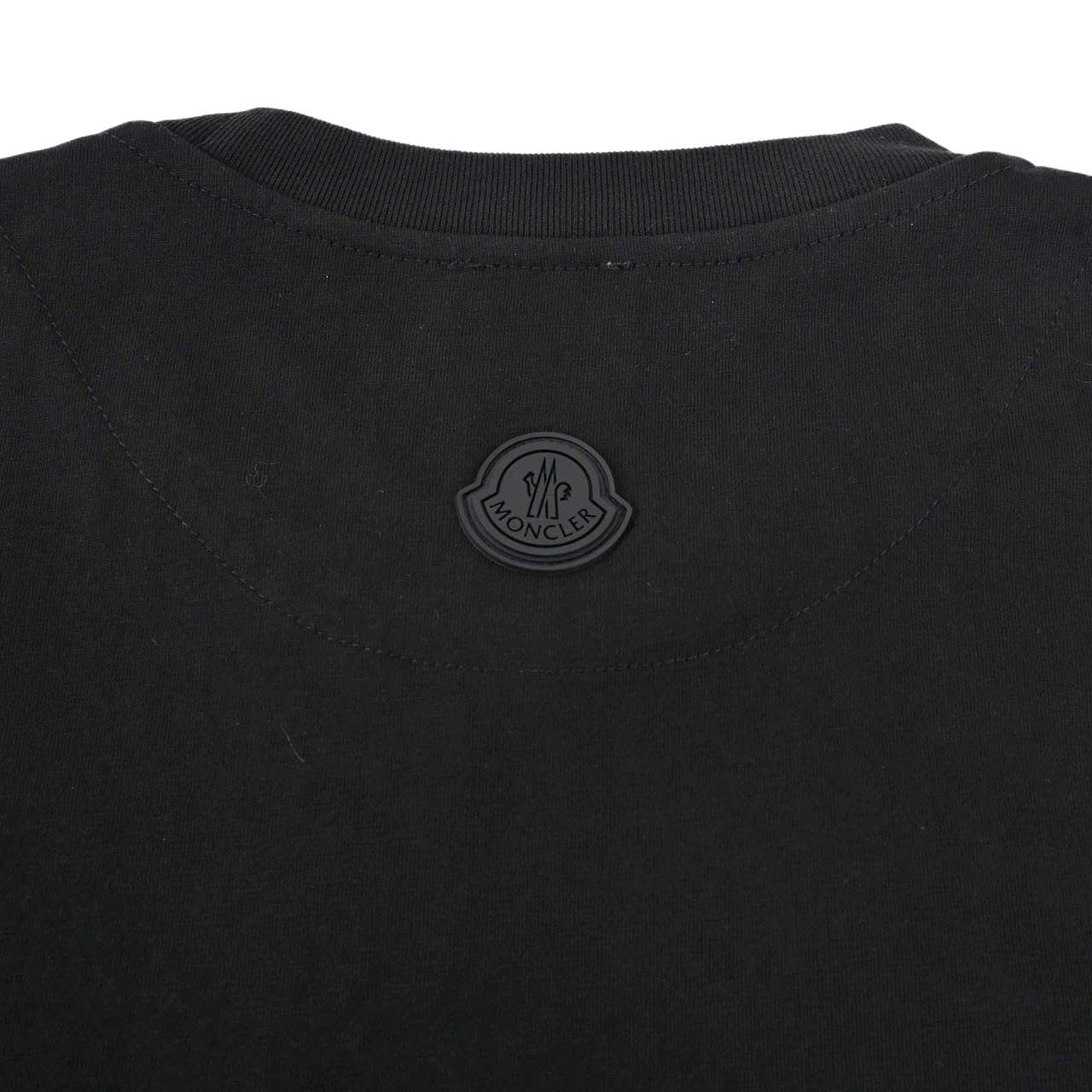 ★モンクレール MONCLER Tシャツ 8C000 36 829H8 999 ブラック  メンズ