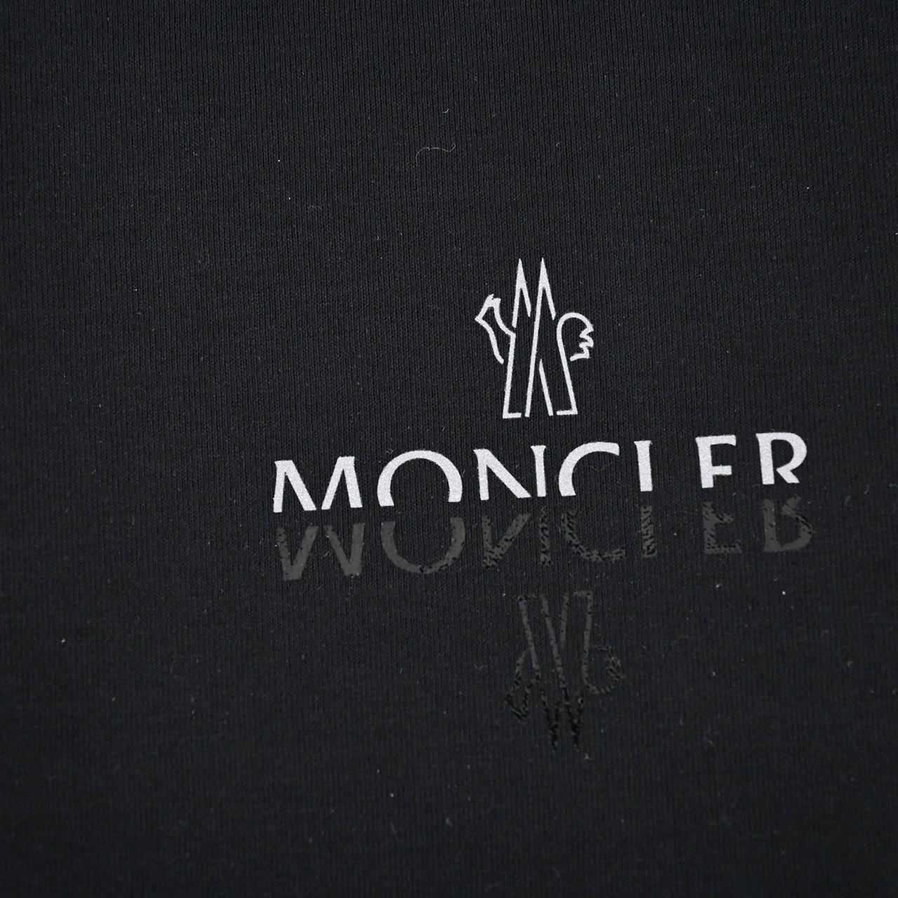 ★モンクレール MONCLER Tシャツ 8C　00001　89AE8 999 ブラック  レディース