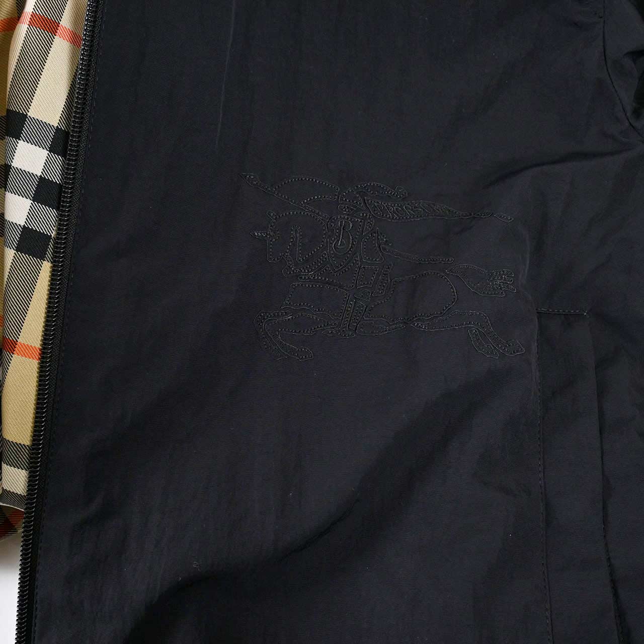 ★バーバリー BURBERRY ナイロンジャケット 8104107 ES24 WW AE B9368 マルチ レディース