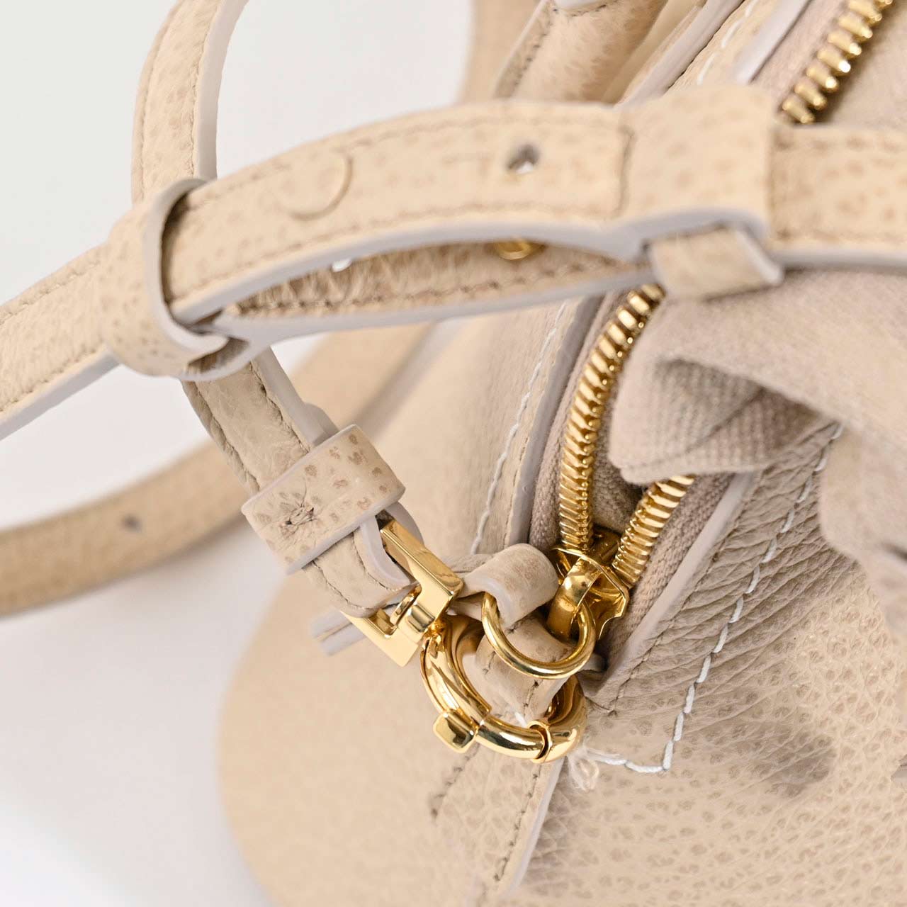 ★メゾン マルジェラ Maison Margiela ショルダーバッグ 5AC S56WG0082 P4455 T2086 ベージュ レディース