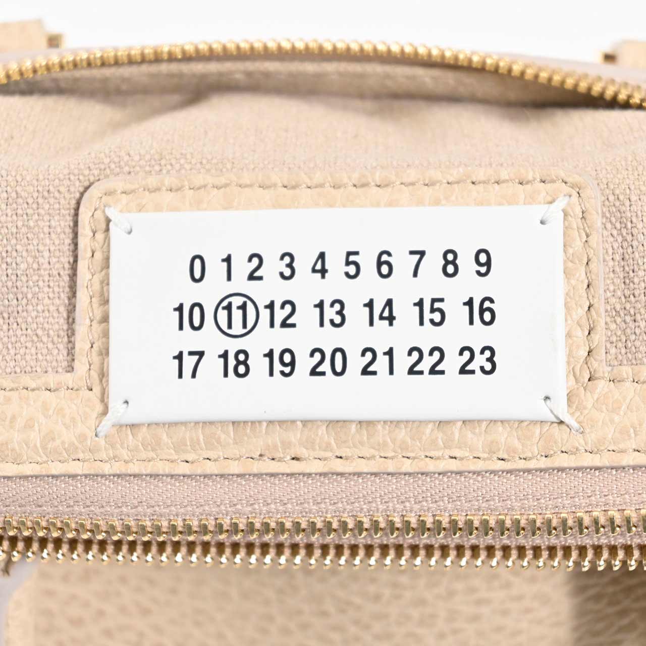 ★メゾン マルジェラ Maison Margiela ショルダーバッグ 5AC S56WG0082 P4455 T2086 ベージュ レディース