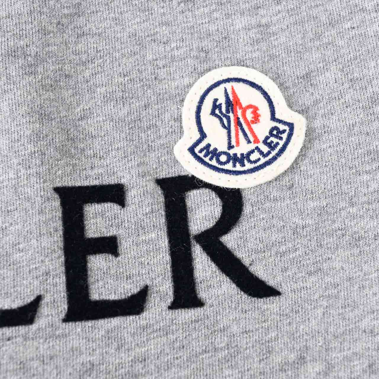 ★モンクレール MONCLER クルーネック半袖Ｔシャツ 8C00022 8390T 984 グレー 年秋冬 メンズ