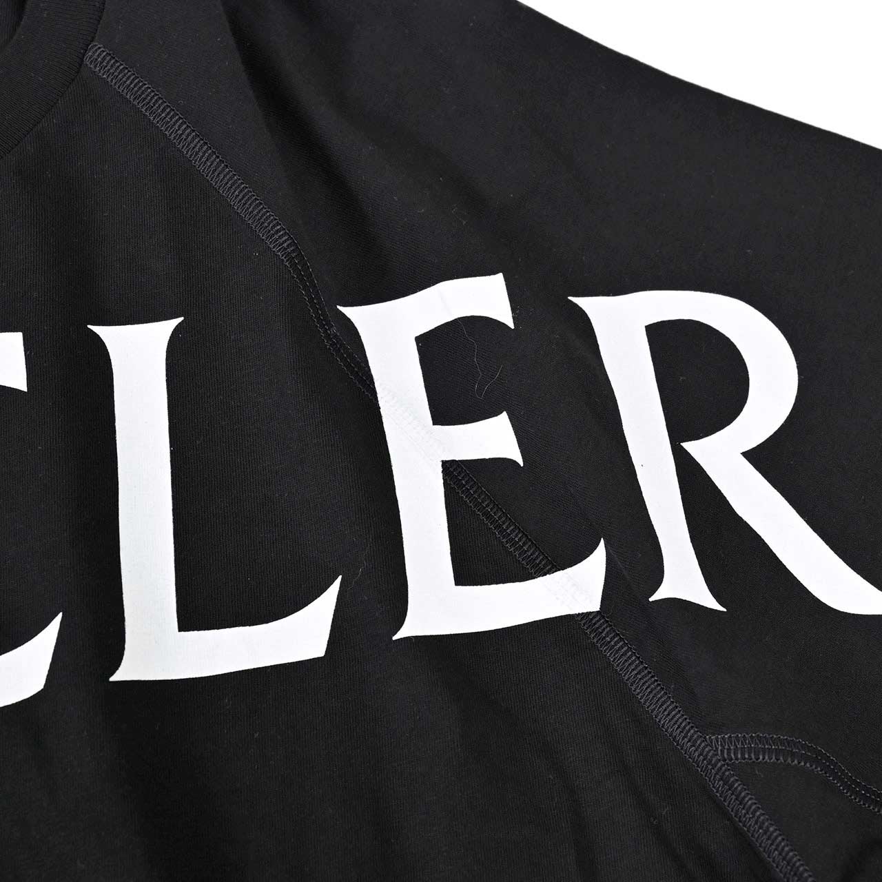 ★モンクレール MONCLER クルーネック半袖Ｔシャツ 8C01112 8390Y 999 ブラック  メンズ