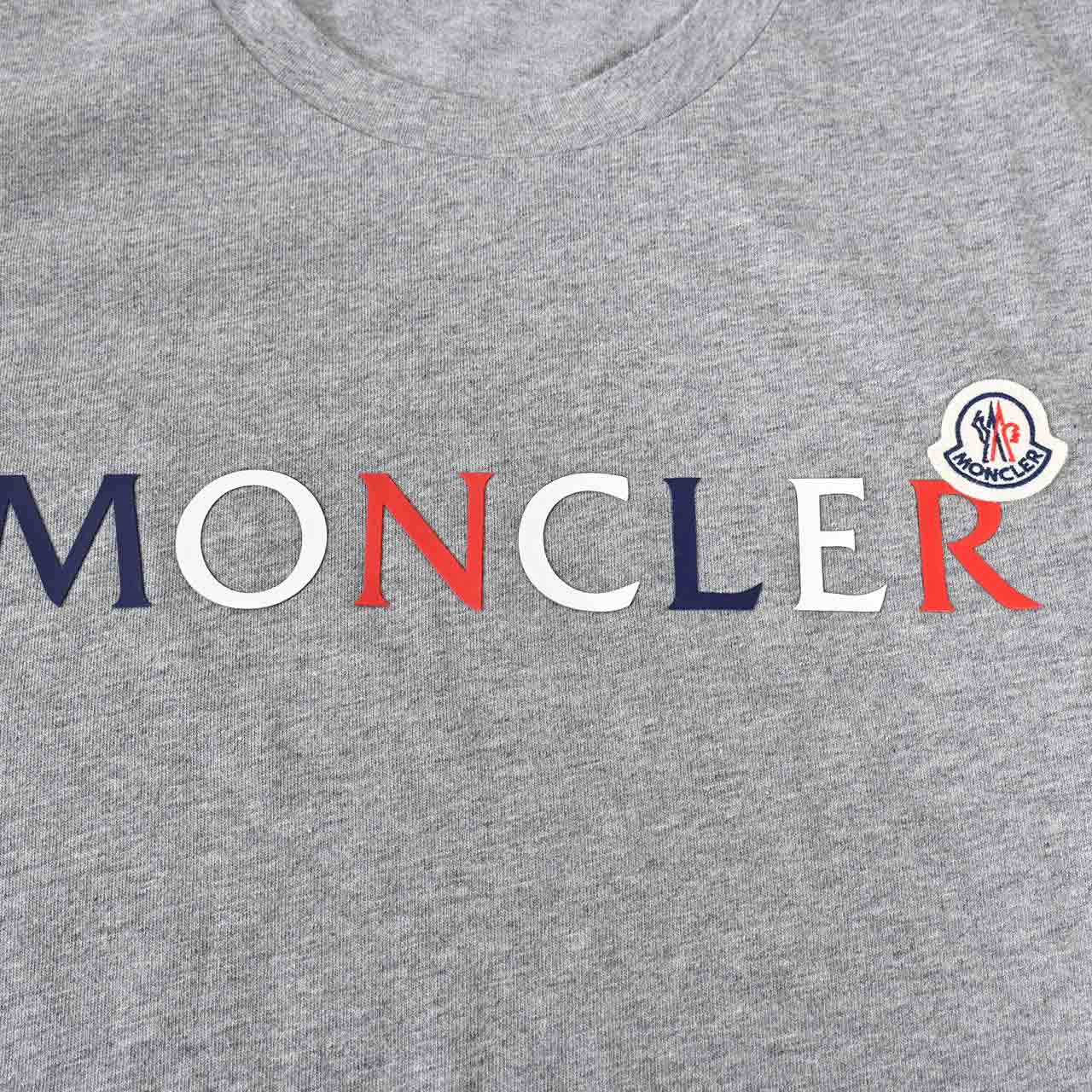 ★モンクレール MONCLER クルーネック半袖Ｔシャツ 8C00043 8390T 984 グレー  メンズ