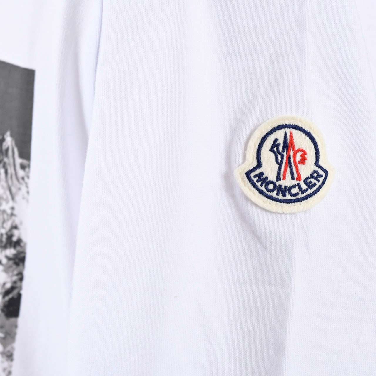 ★モンクレール MONCLER Tシャツ 8048350　8390T 001 ホワイト  メンズ