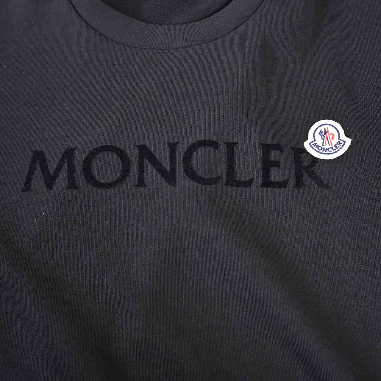 ★モンクレール MONCLER スウェットトレーナー 8G00048 809KR 999 ブラック メンズ