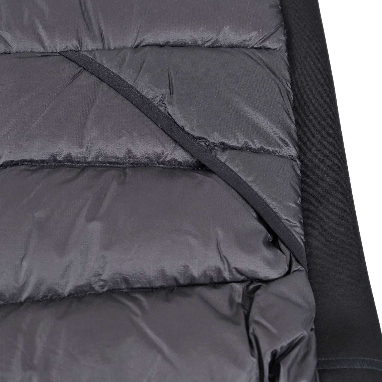 ★ヘルノ HERNO ダウンベスト PI001296U 12812Z 9300 ブラック メンズ