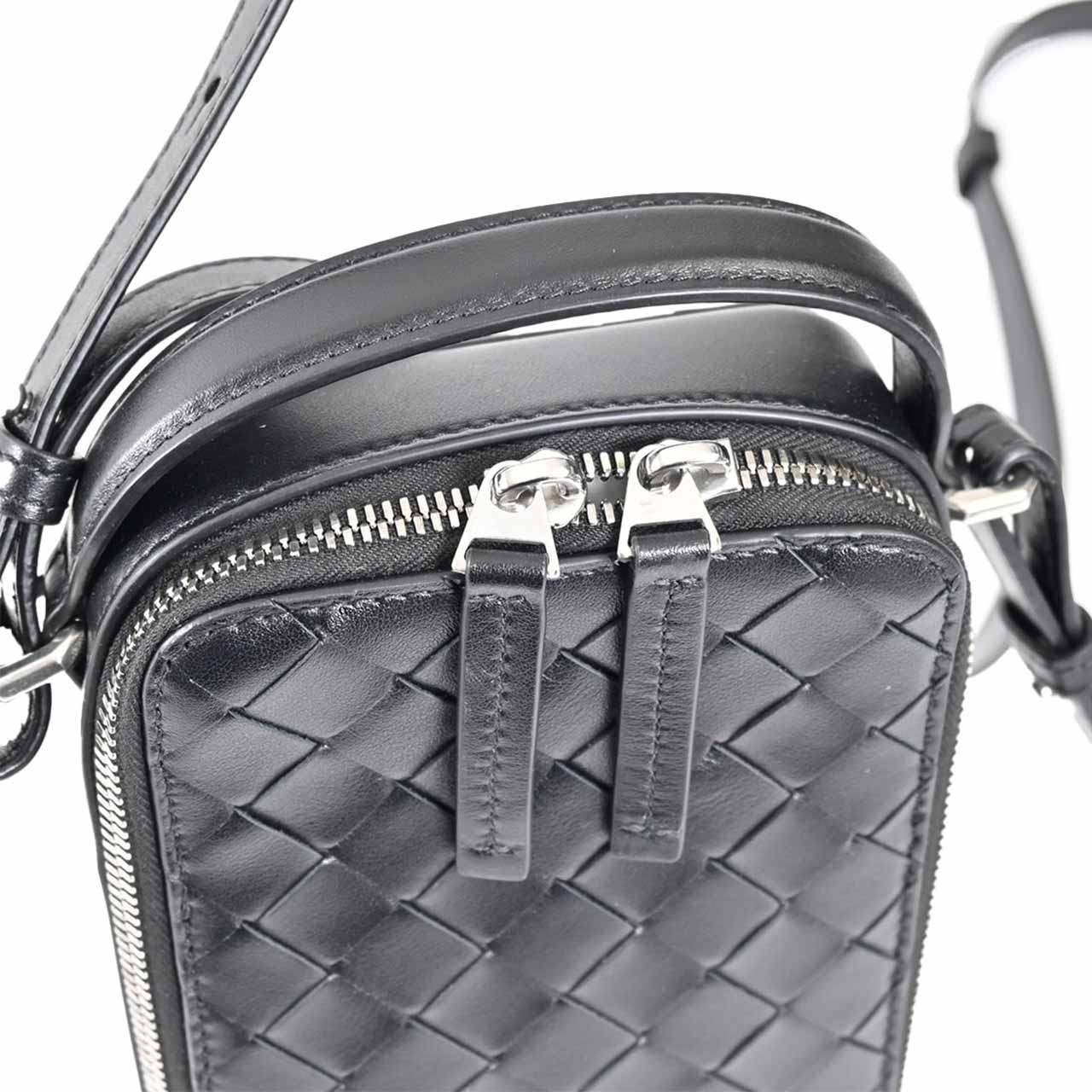 ★ボッテガ ヴェネタ BOTTEGA VENETA ショルダーバッグ 826829 V2HL0 8803 ブラック メンズ