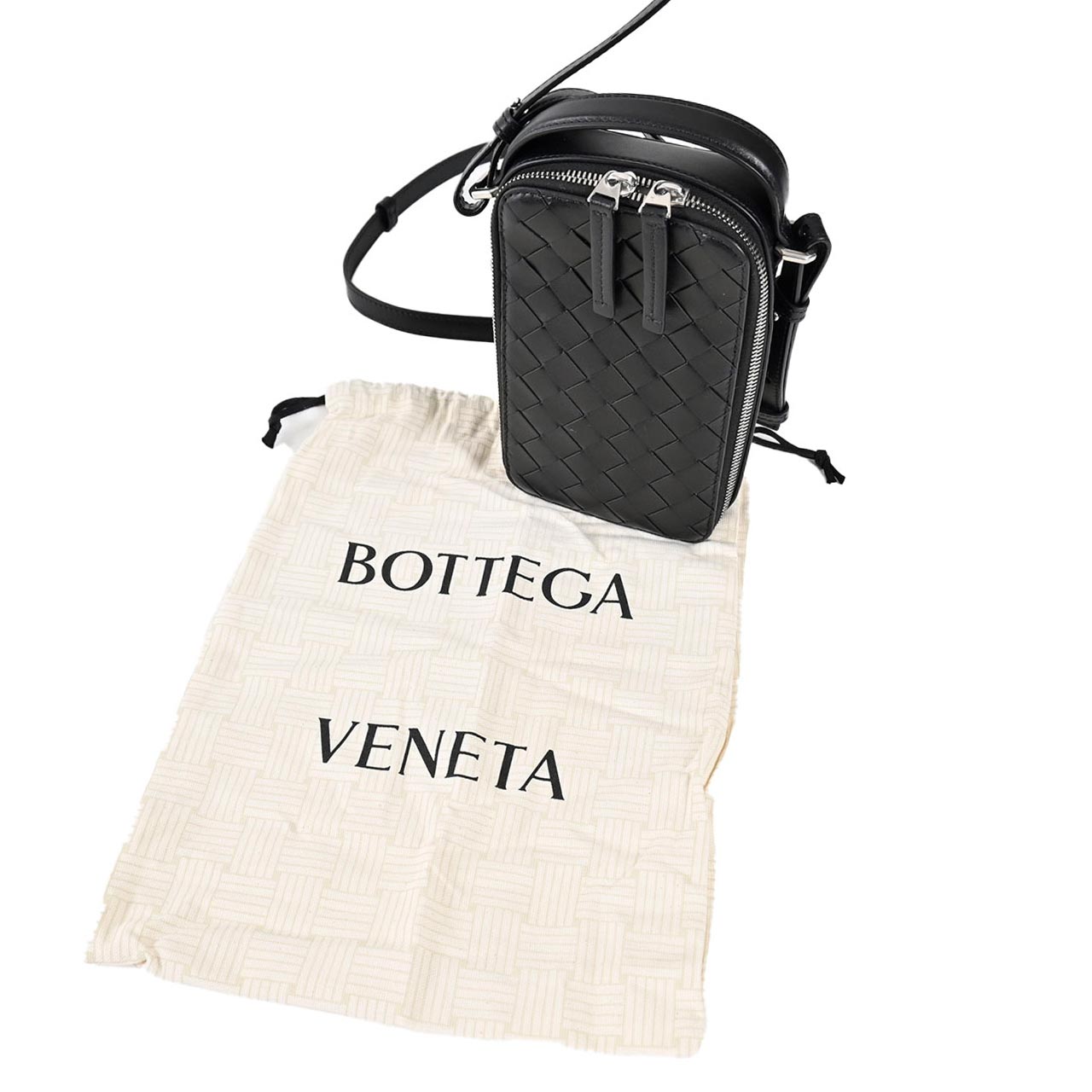 ★ボッテガ ヴェネタ BOTTEGA VENETA ショルダーバッグ 826829 V2HL0 8803 ブラック メンズ