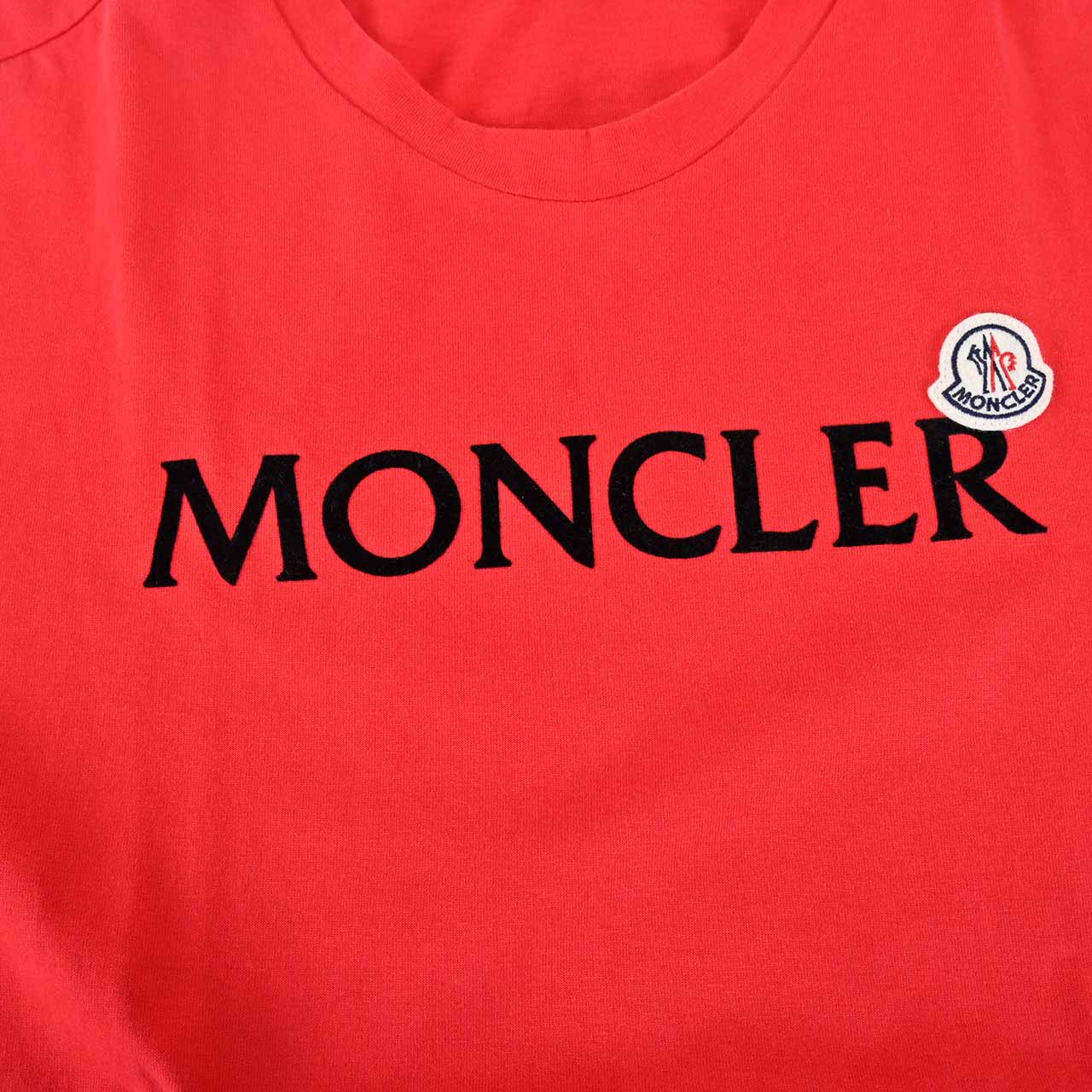 モンクレール MONCLER Tシャツ 8C000 22 8390T 544 レッド メンズ