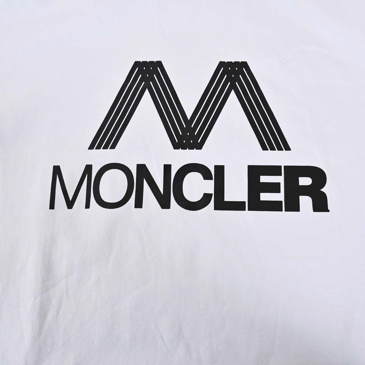 モンクレール MONCLER Tシャツ 8C000 38 829H8 001 ホワイト 年秋冬 メンズ